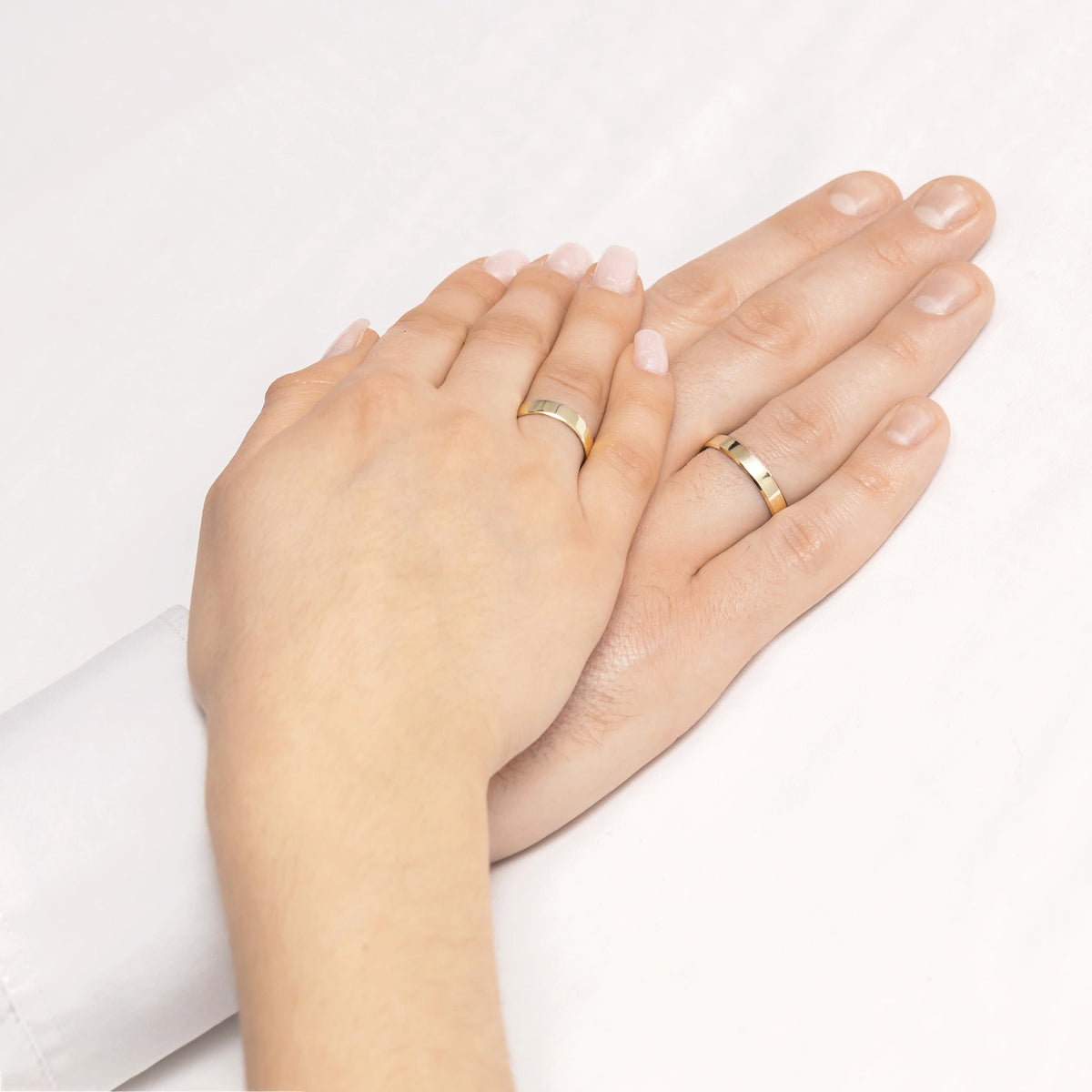 Classic Flat Beveled Gold Wedding Bands Rings 4mm