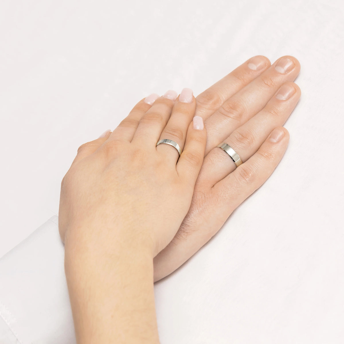 Classic Flat Beveled White Gold Wedding Bands Rings 4 and 5mm