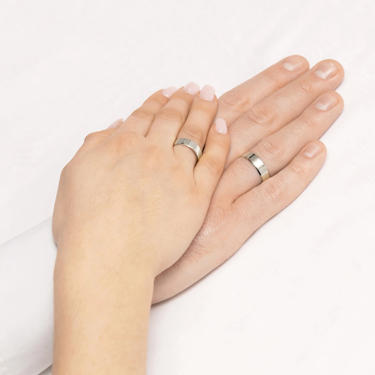 Classic Flat Beveled Single White Gold Wedding Band Ring 6mm