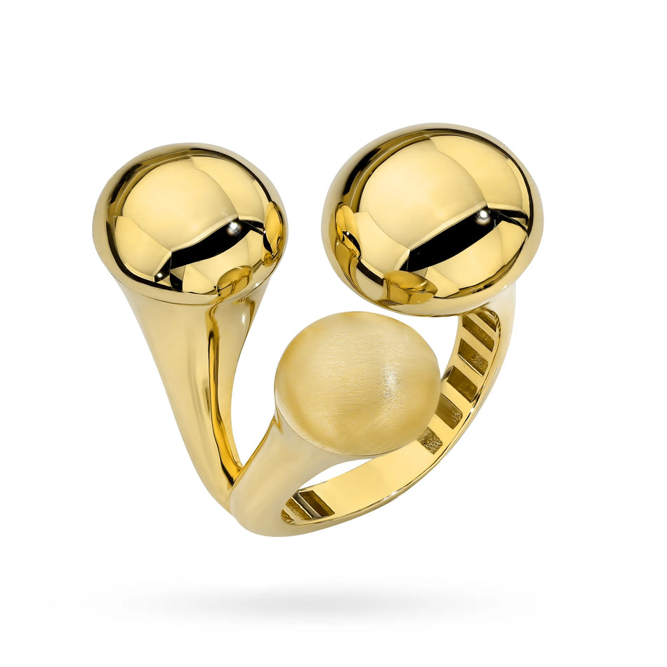 Hladký zlatý prsten zdobený korálky