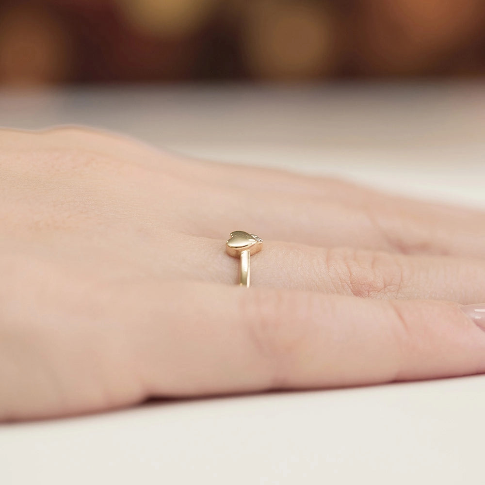 gold-ring-with-0-015ct-diamonds-p019-b0-015