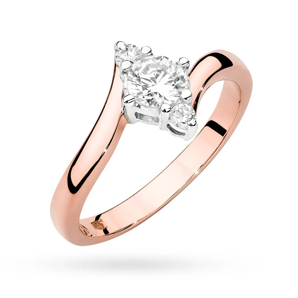 gold-ring-with-0-60ct-white-sapphire-and-diamonds-p038-585-bs0-60