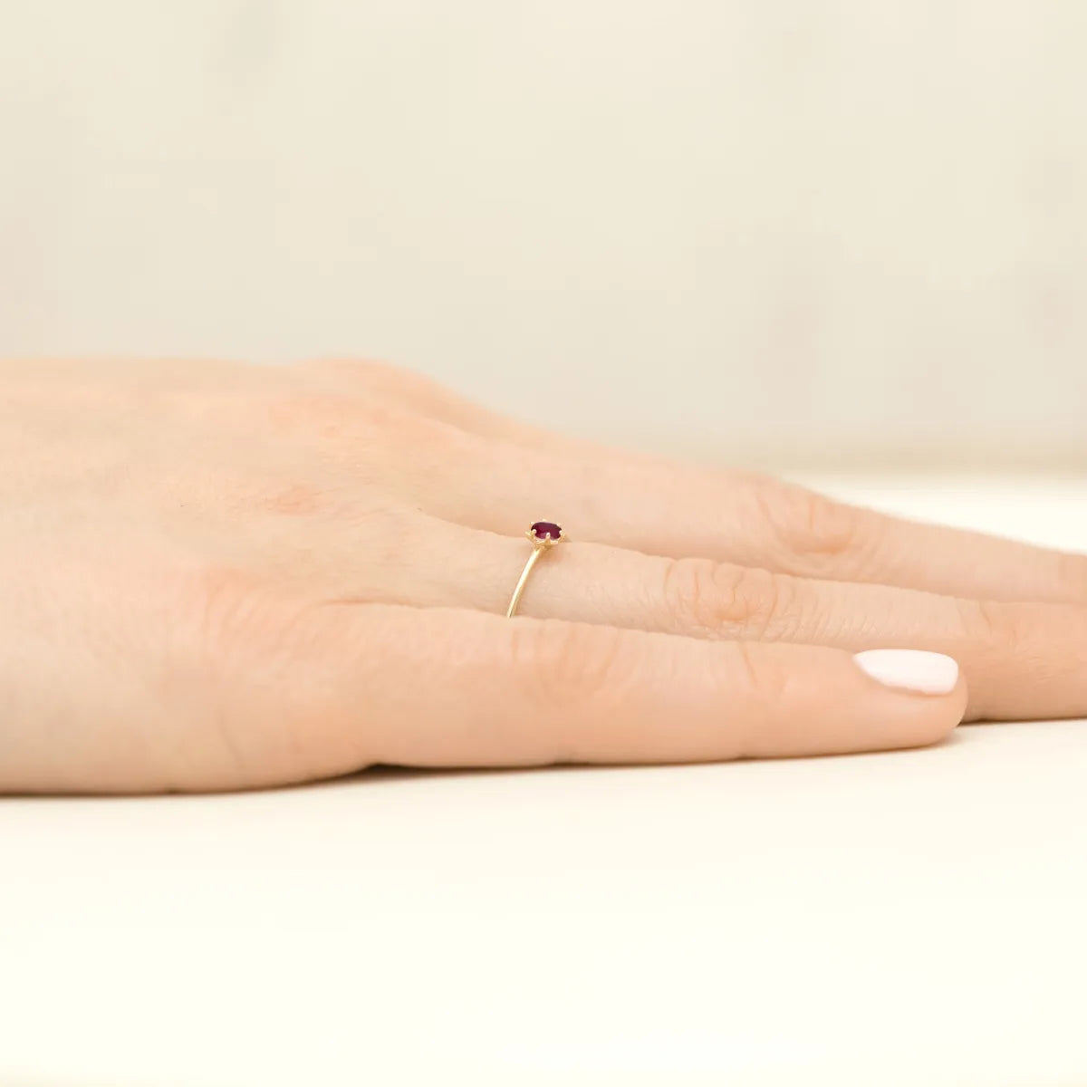 bague-en-or-avec-rubis-0-15ct-p040-585-r0-15