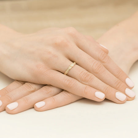 8k-gold-ring-with-zirconia-heart-p042-333-b