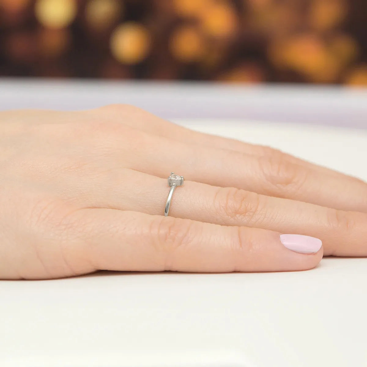 prsten-ze-zlata-s-diamantem-0-10ct-p129-585-b0-10