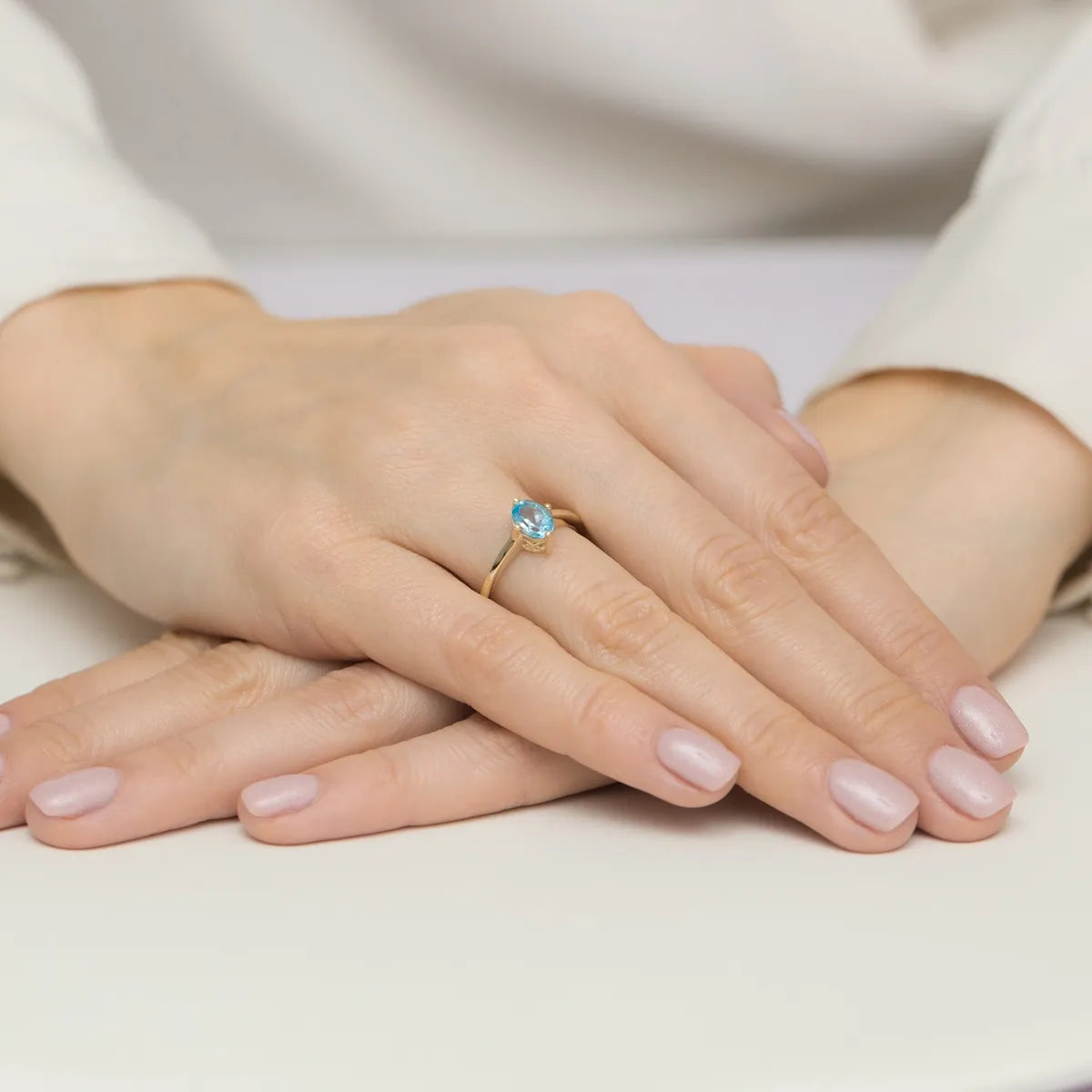 bague-en-or-avec-topaze-0-90ct-p148-585-t0-90