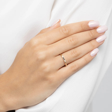 8k-gold-ring-with-black-zirconia-p166-333-cz