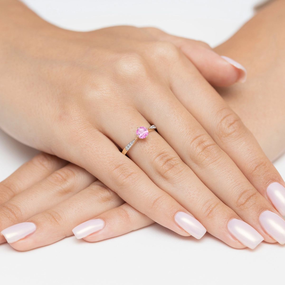 8k-gold-ring-with-pink-zirconia-p167-333-r