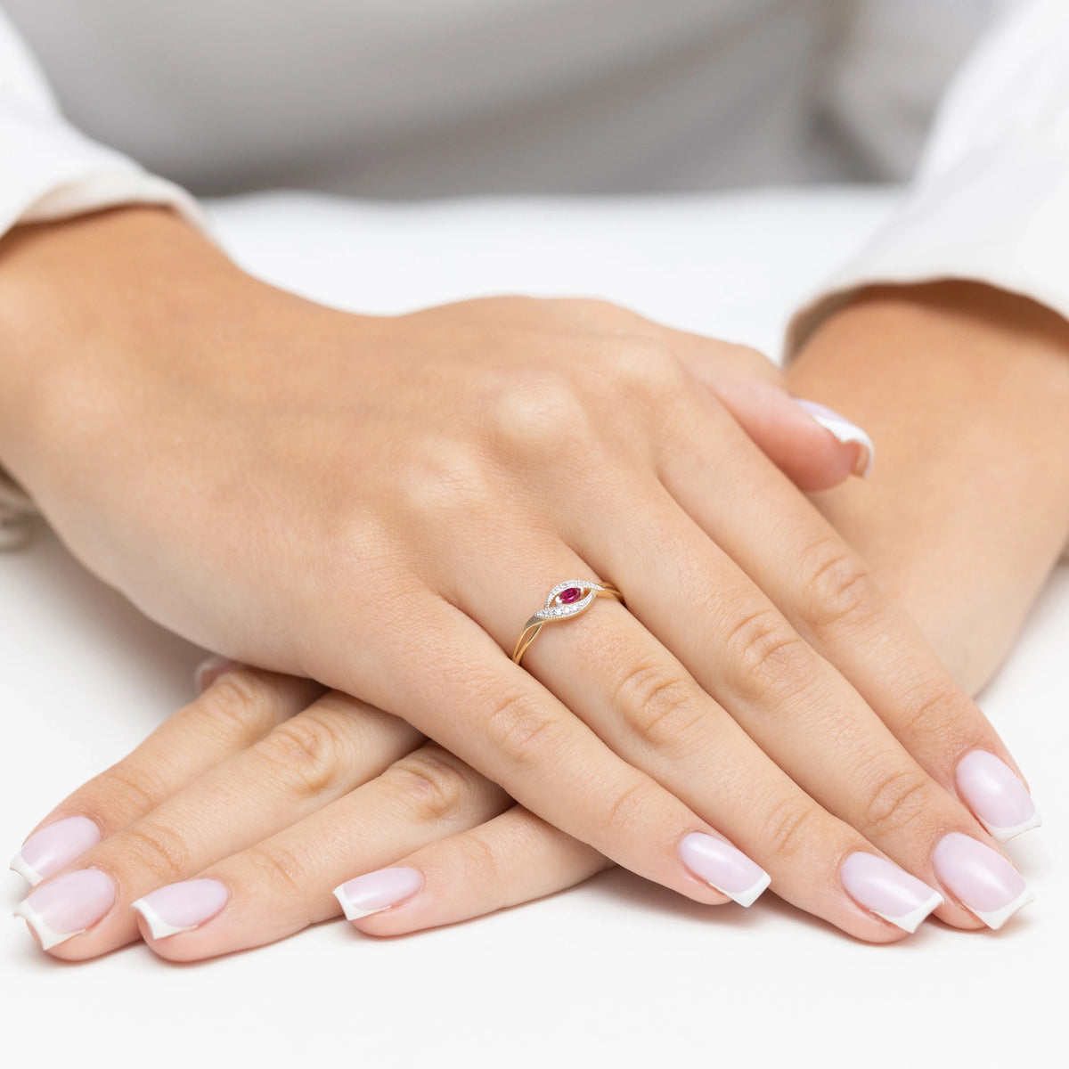 bague-en-or-14k-avec-zirconia-blanc-et-rouge-p171-585-c