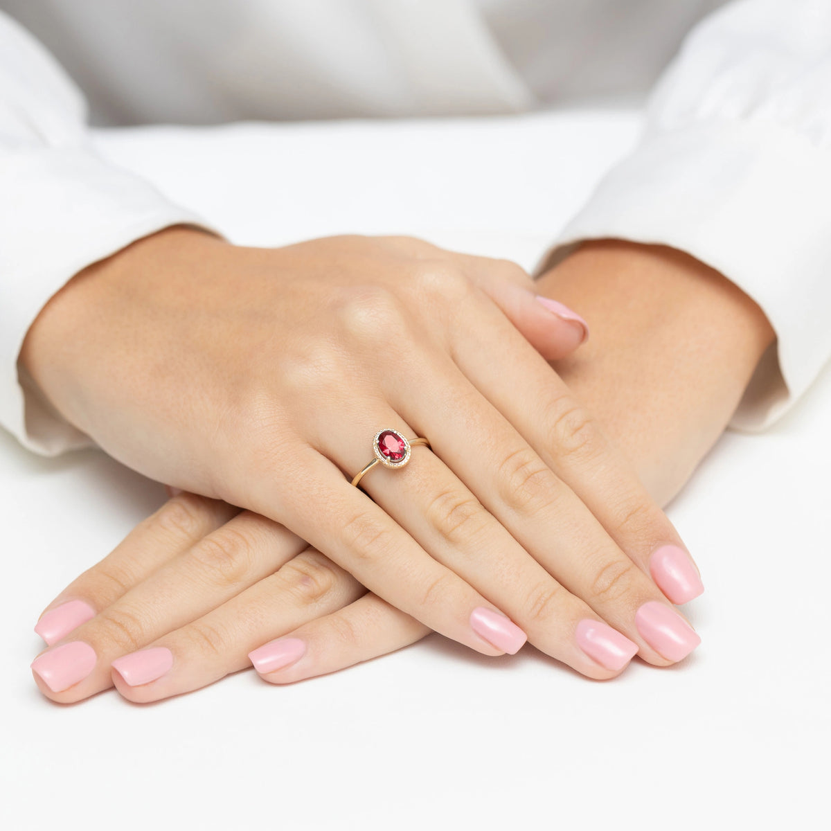 8k-gold-ring-with-red-zirconia-p173-333-c