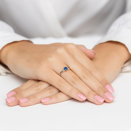 8k-gold-ring-with-dark-blue-zirconia-p177-333-g