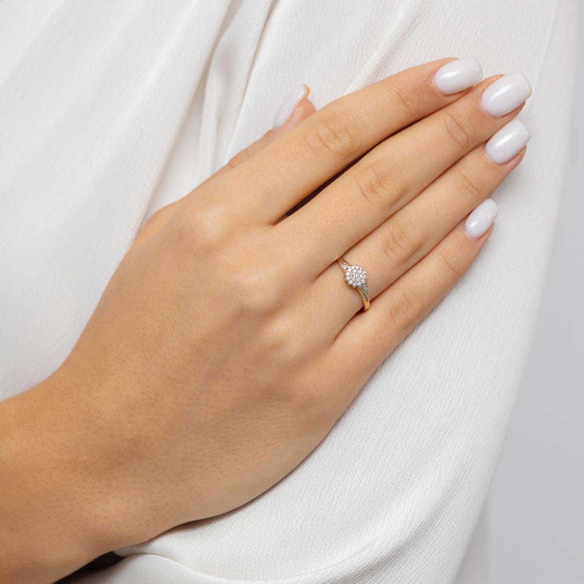 bague-en-or-8k-avec-fleur-en-zirconia-p186-333-b