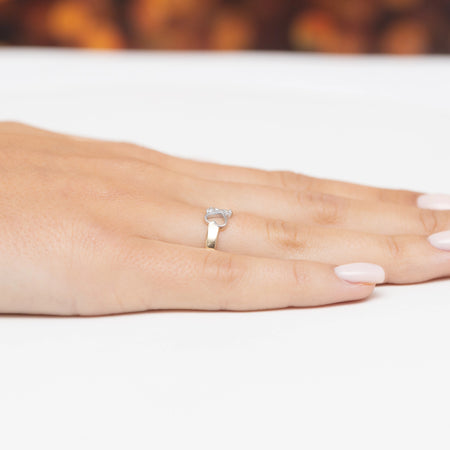 8k-gold-ring-with-zirconia-heart-p189-333-b
