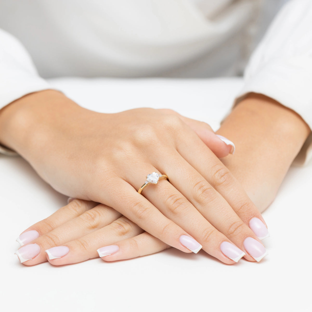 8k-gold-ring-with-zirconia-p193-333-b