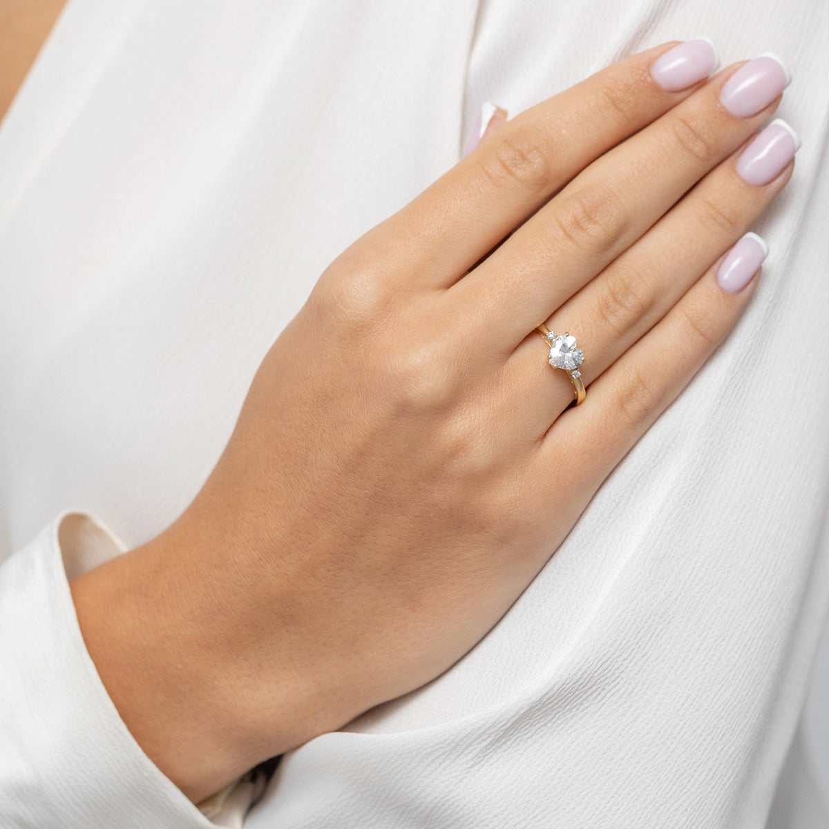 8k-gold-ring-with-zirconia-p193-333-b