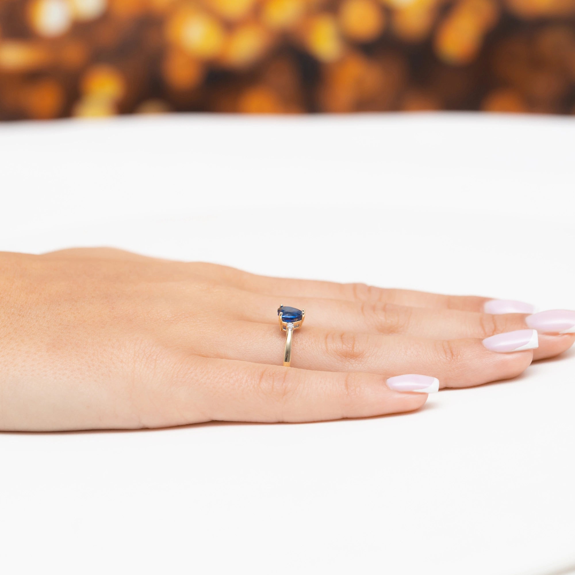 8k-gold-ring-with-dark-blue-zirconia-p193-333-g