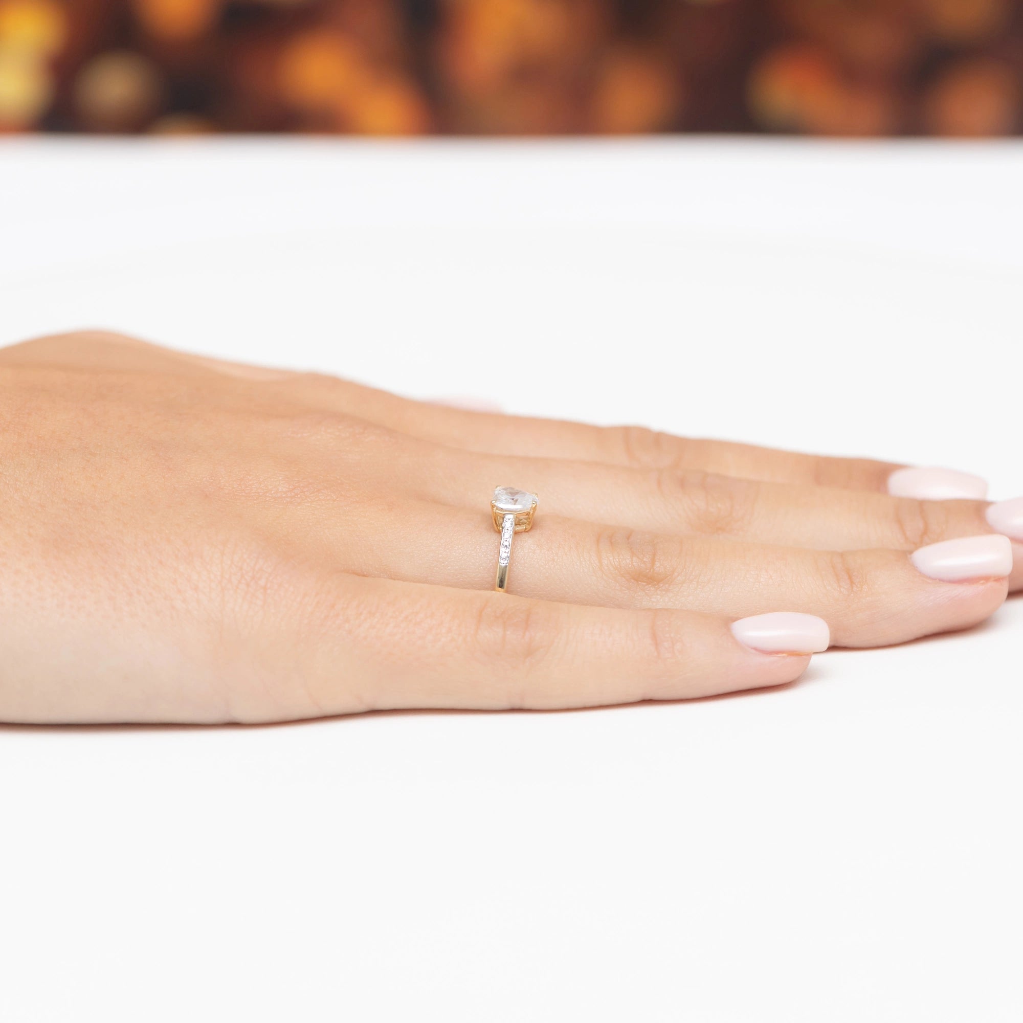 8k-gold-ring-with-zirconia-p194-333-b