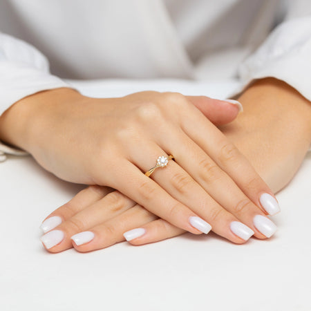 8k-gold-ring-with-zirconia-p196-333-b