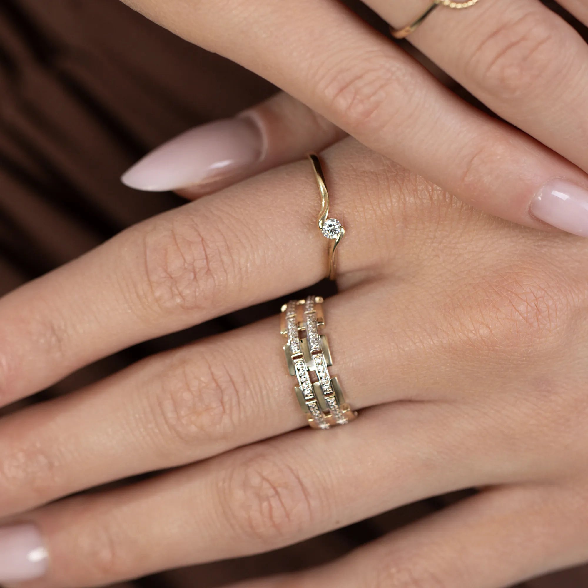 14k-gold-ring-with-zirconia-p197-585-b