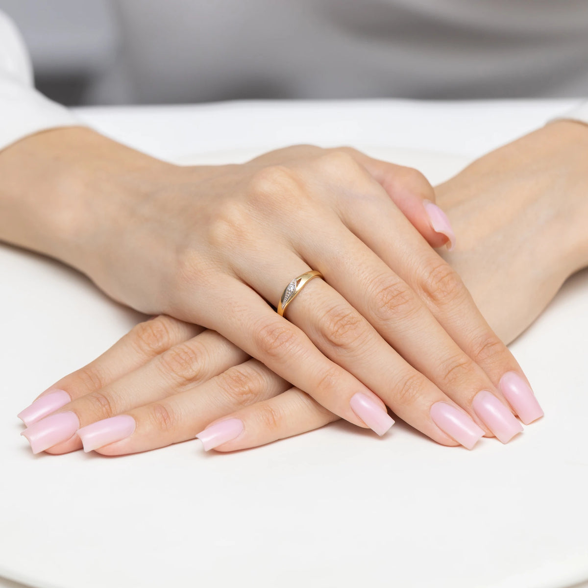 8k-gold-ring-with-zirconia-p209-333-b