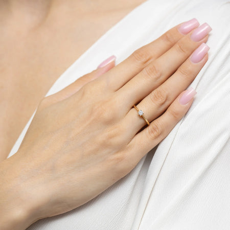 8k-gold-ring-with-zirconia-p219-333-b