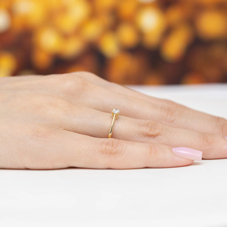 8k-gold-ring-with-zirconia-p219-333-b