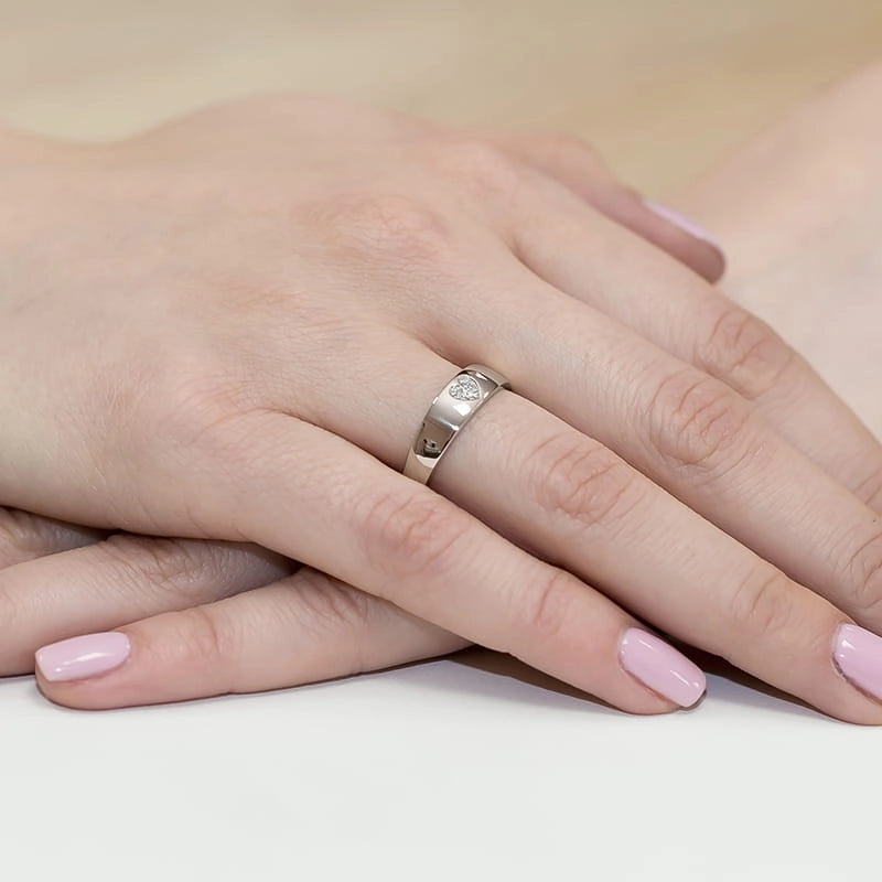 Gelbgold Herzmotiv-Diamantbandring mit 0,026 ct Diamanten