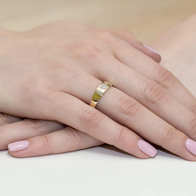Gelbgold Herzmotiv-Diamantbandring mit 0,026 ct Diamanten