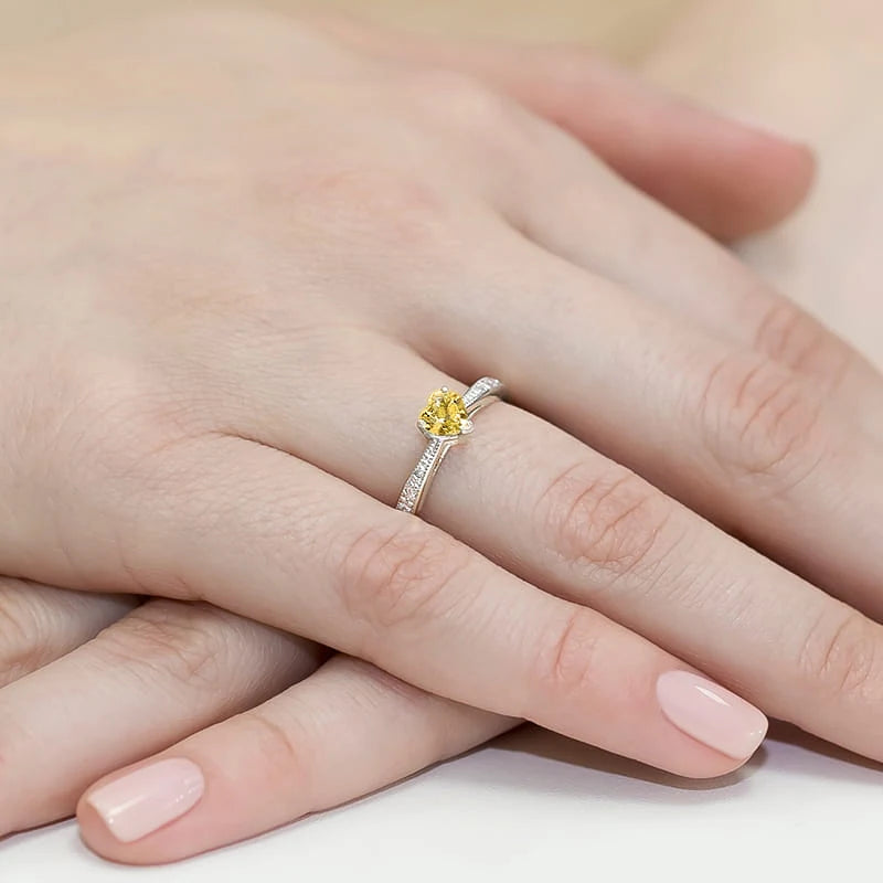 White Gold engagement ring with Heart 0.50 ct Central and 0.03 ct Sideline Lab-grown Diamonds - GREMARI fine jewelry