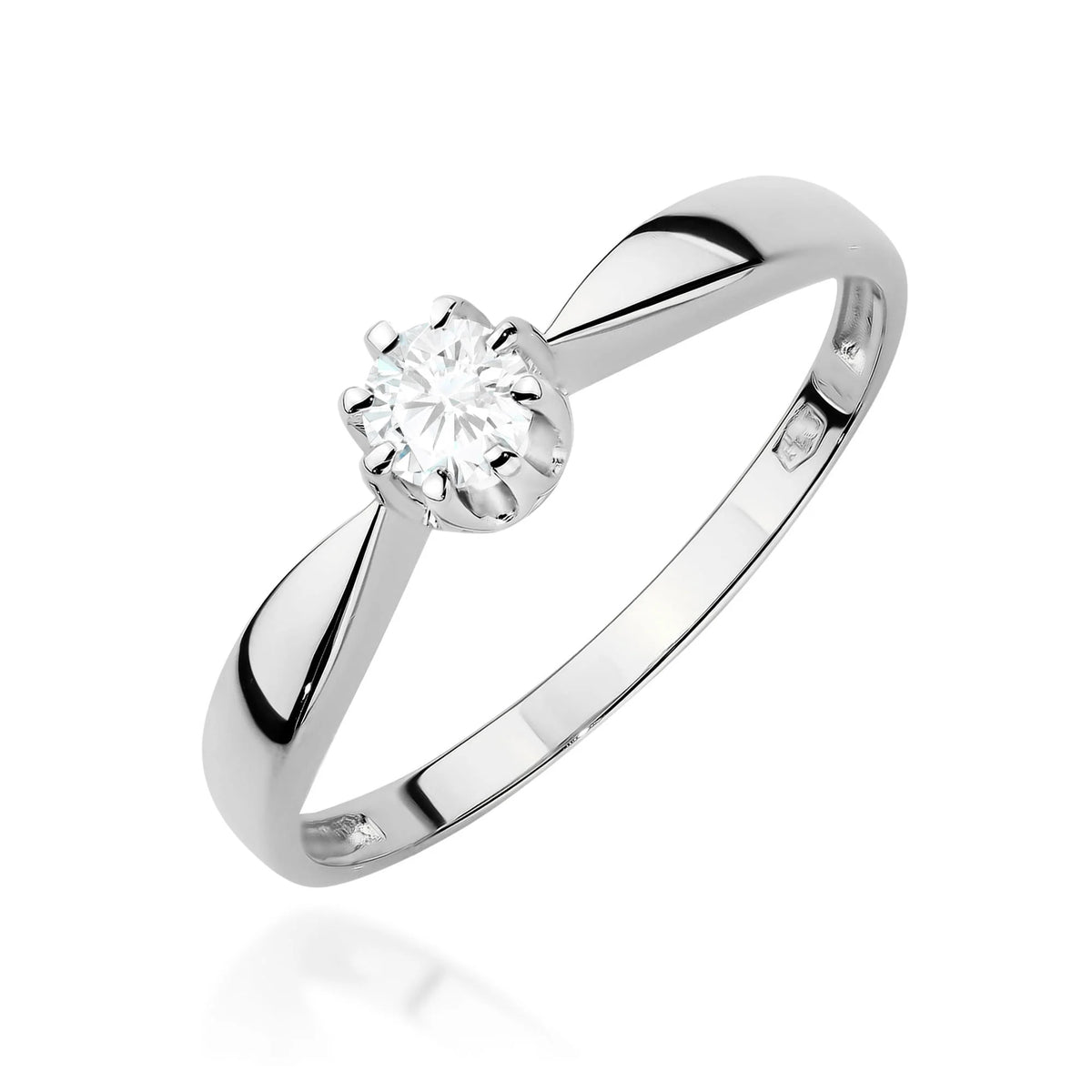 Bague en or blanc avec diamant de 0,15 ct