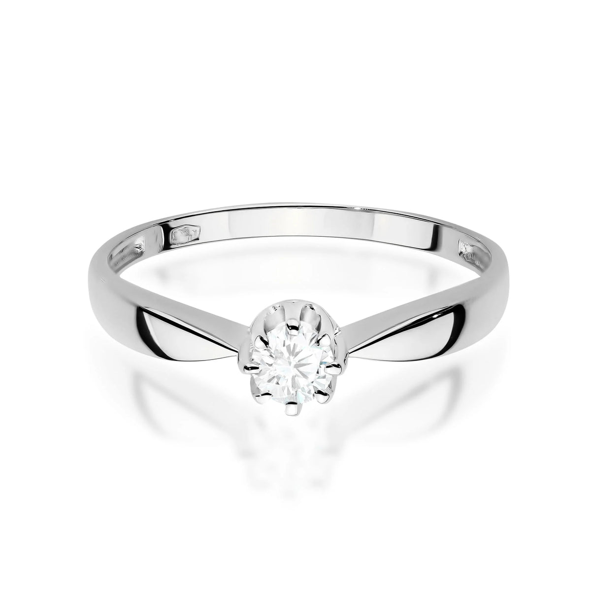 Bague en or blanc avec diamant de 0,15 ct