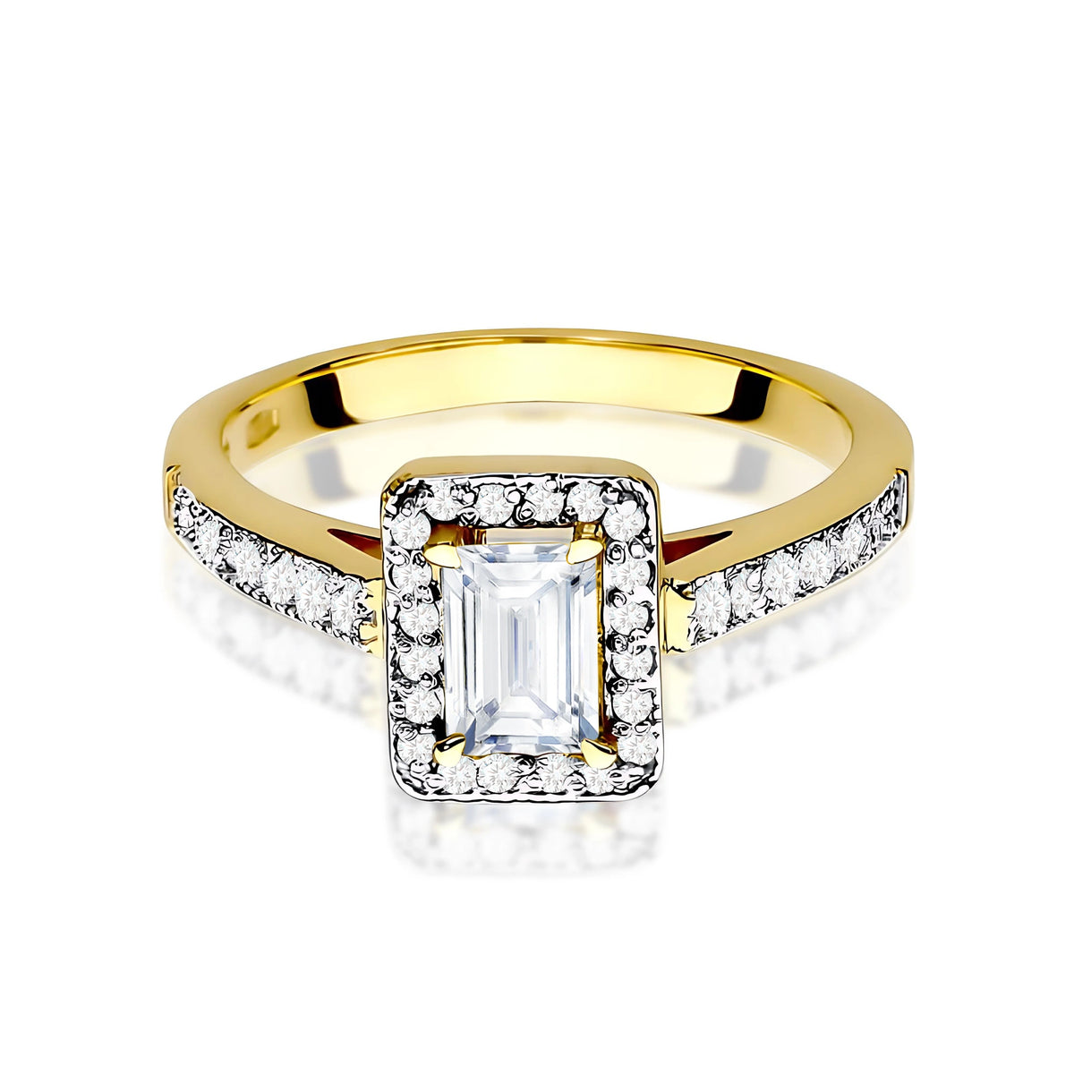 Yellow Gold Ring with Emerald 0,60ct Central and 0,22ct Sideline Lab-grown Diamonds