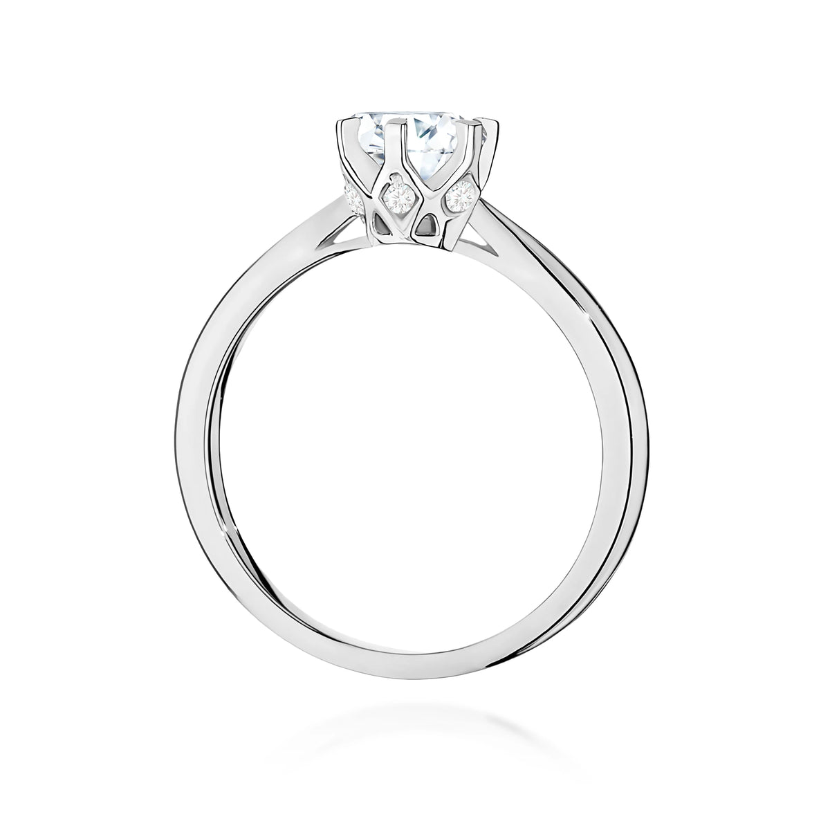 White Gold Ring with Round 0,70ct Central and 0,06ct Sideline Lab-grown Diamonds