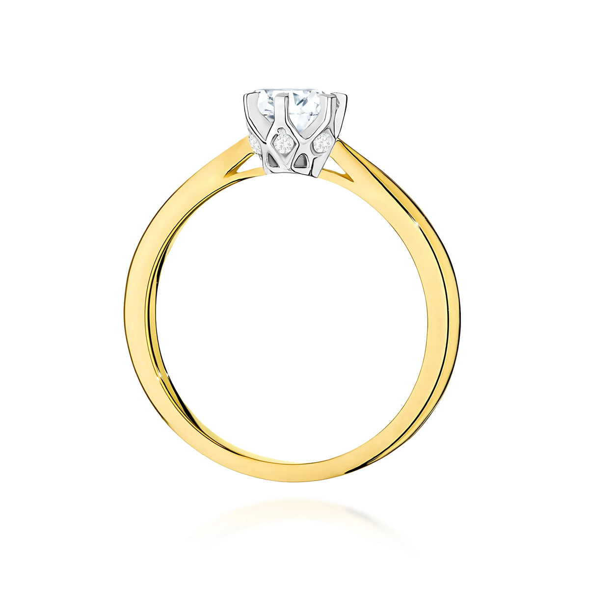 Yellow Gold Ring with Round 0,50ct Central and 0,06ct Sideline Lab-grown Diamonds