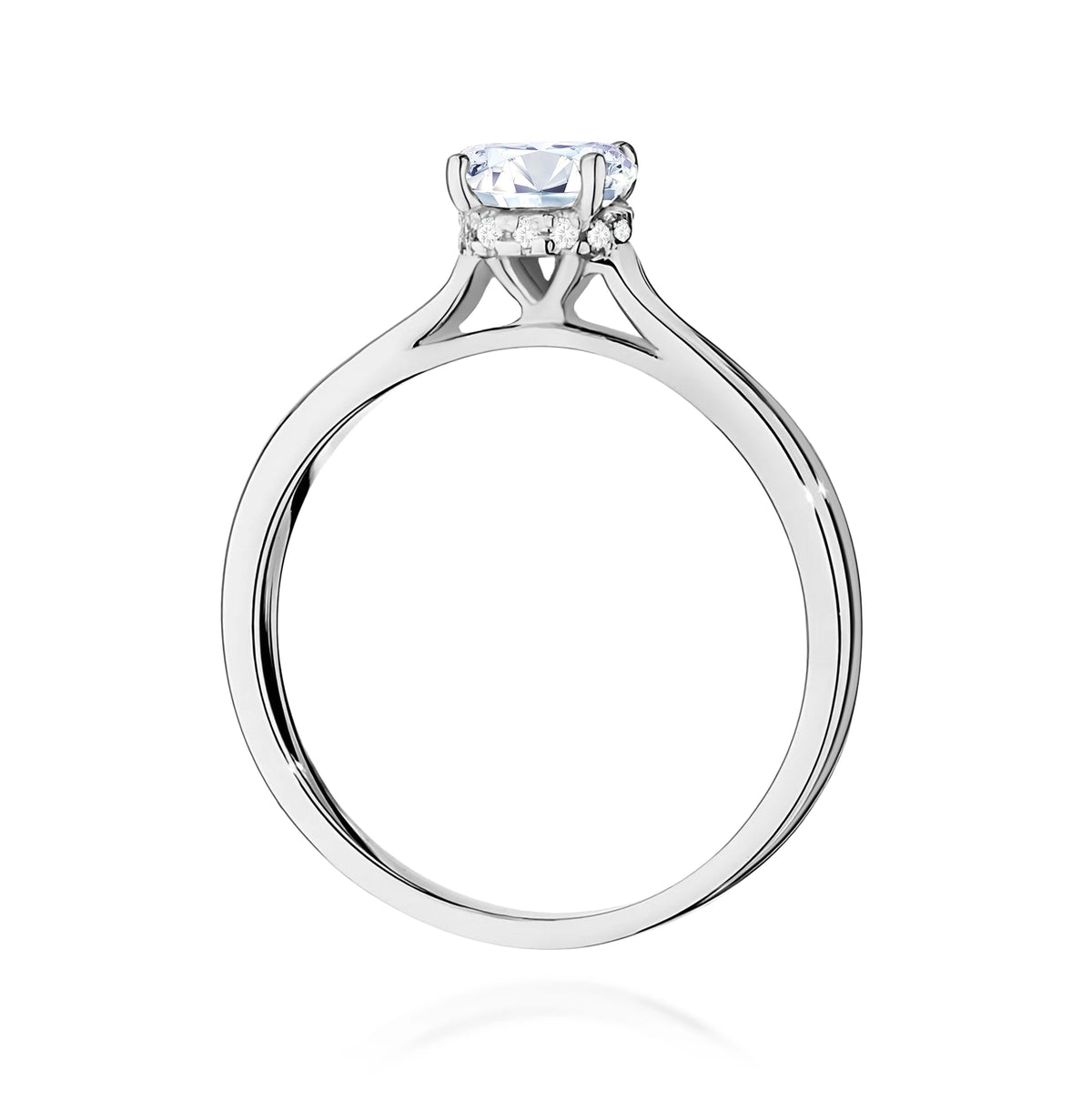 Prsteň z bieleho zlata – lab-grown diamant Round/Brilliant s hmotnosťou 0,70 ct, doplnený 12 × 0,005 ct lab-grown diamantmi