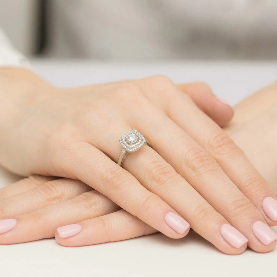 Ring aus Weißgold mit Labordiamant 0,40 ct Round/Brilliant und 56 × 0,005 ct Labordiamanten