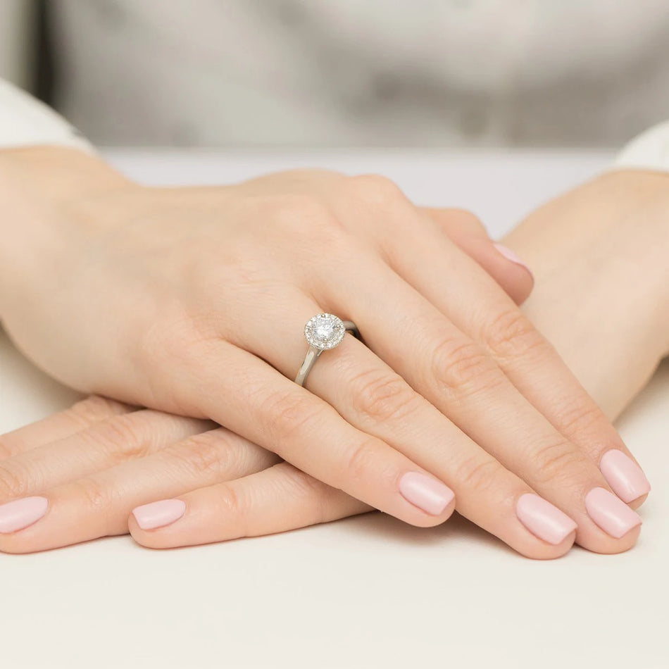 White Gold engagement ring with Round 0.70 ct Central and 0.138 ct Sideline Lab-grown Diamonds - GREMARI fine jewelry