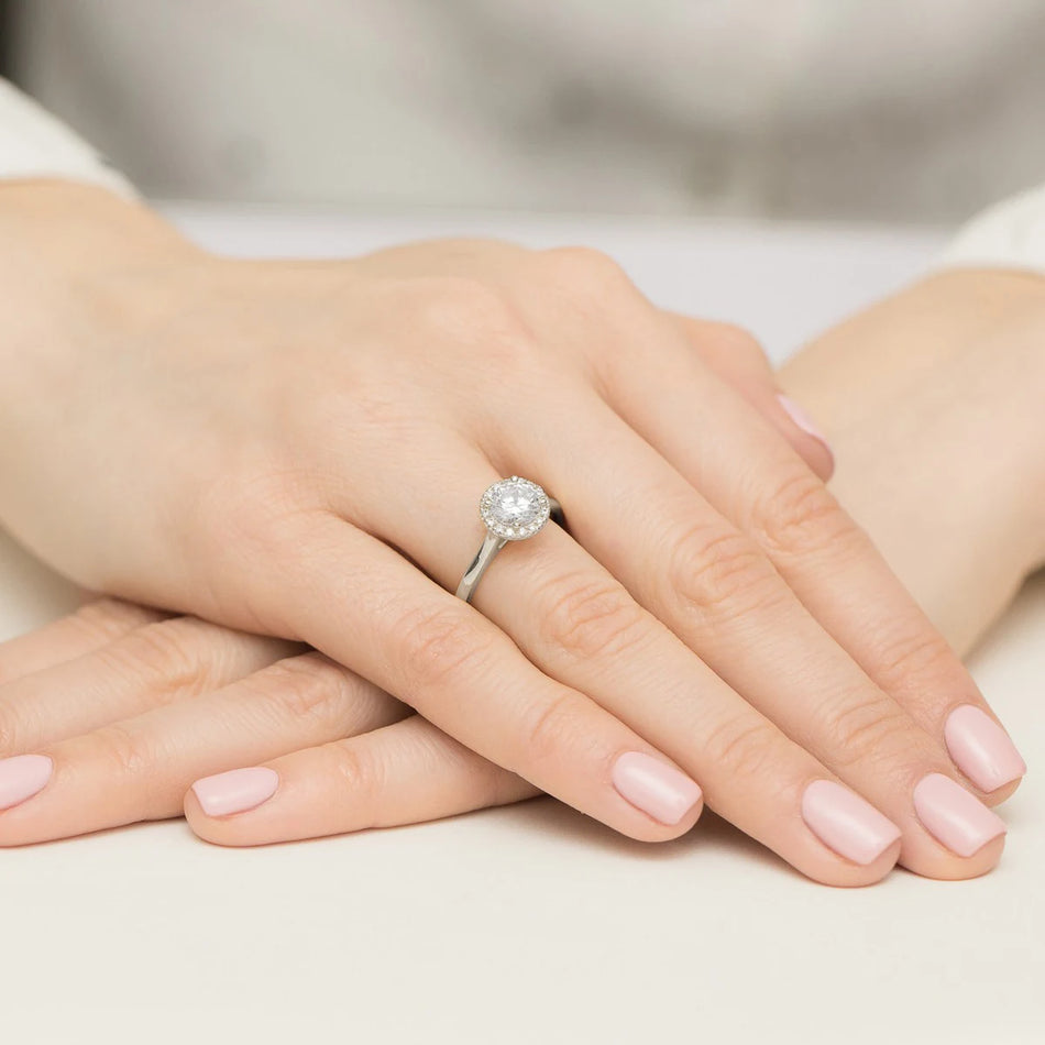 White Gold engagement ring with Round 1.00 ct Central and 0.138 ct Sideline Lab-grown Diamonds - GREMARI fine jewelry