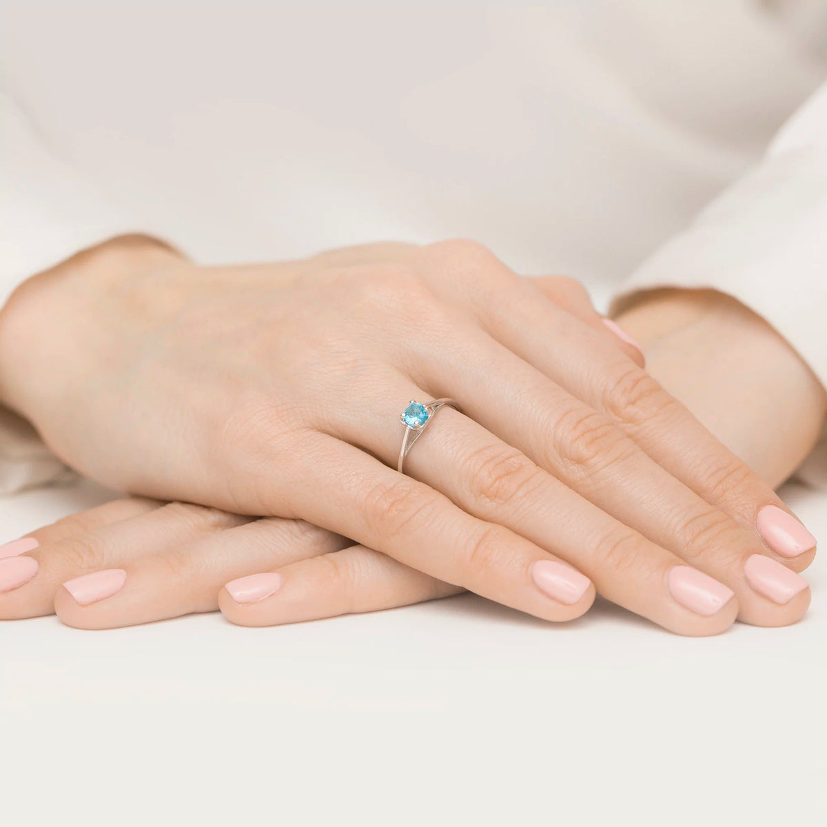 silver-ring-with-zirconia-up004-925-ns