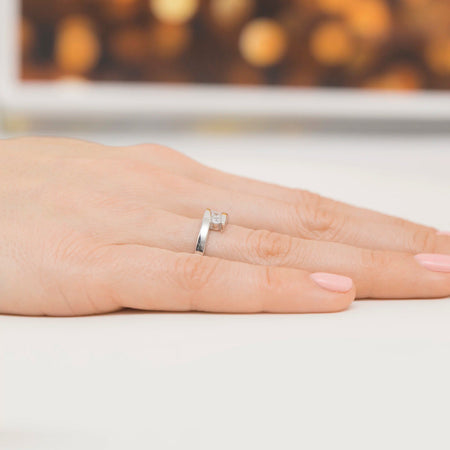 silver-ring-with-zirconia-up021-925-s