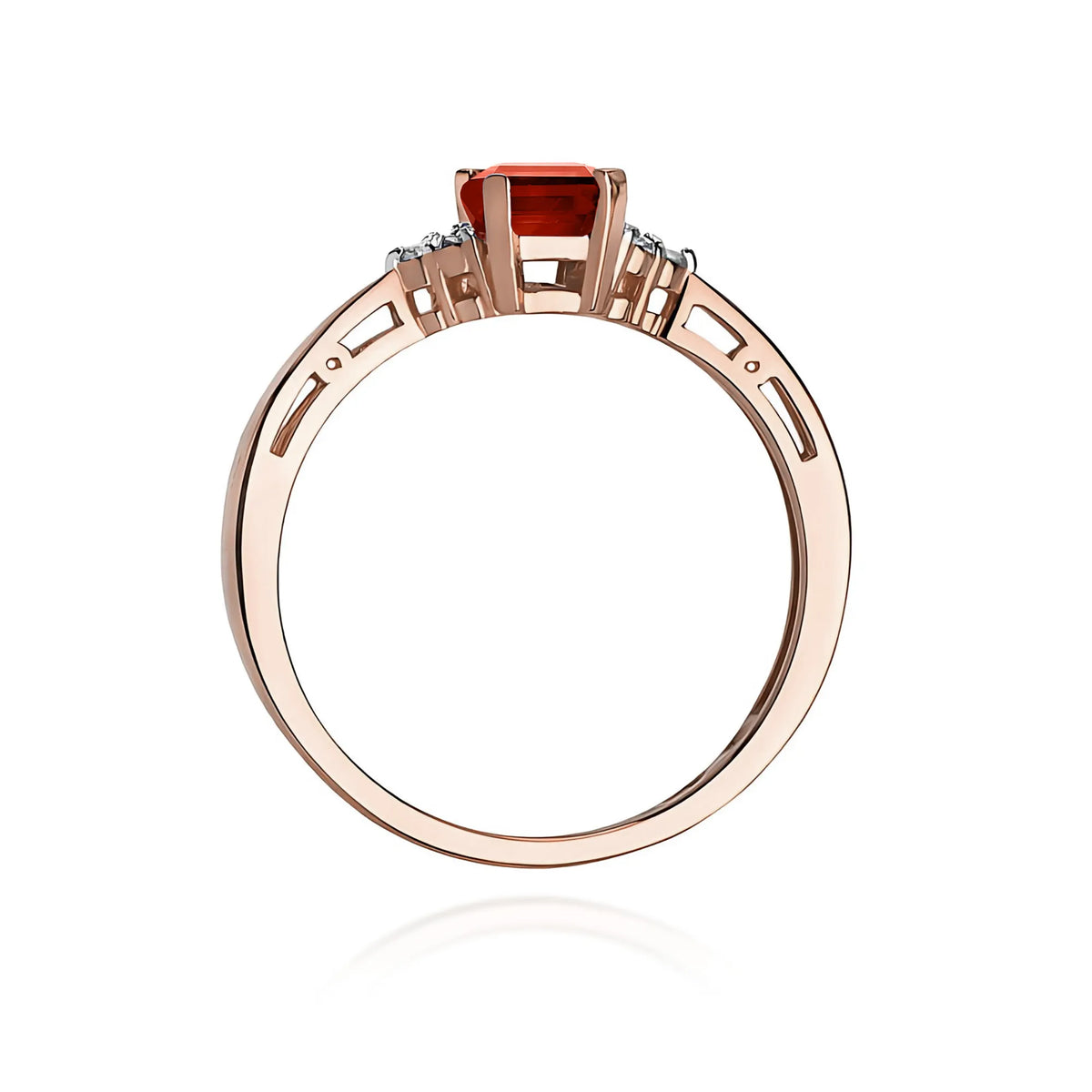 gold-ring-with-0-65ct-topaz-and-diamonds-copy