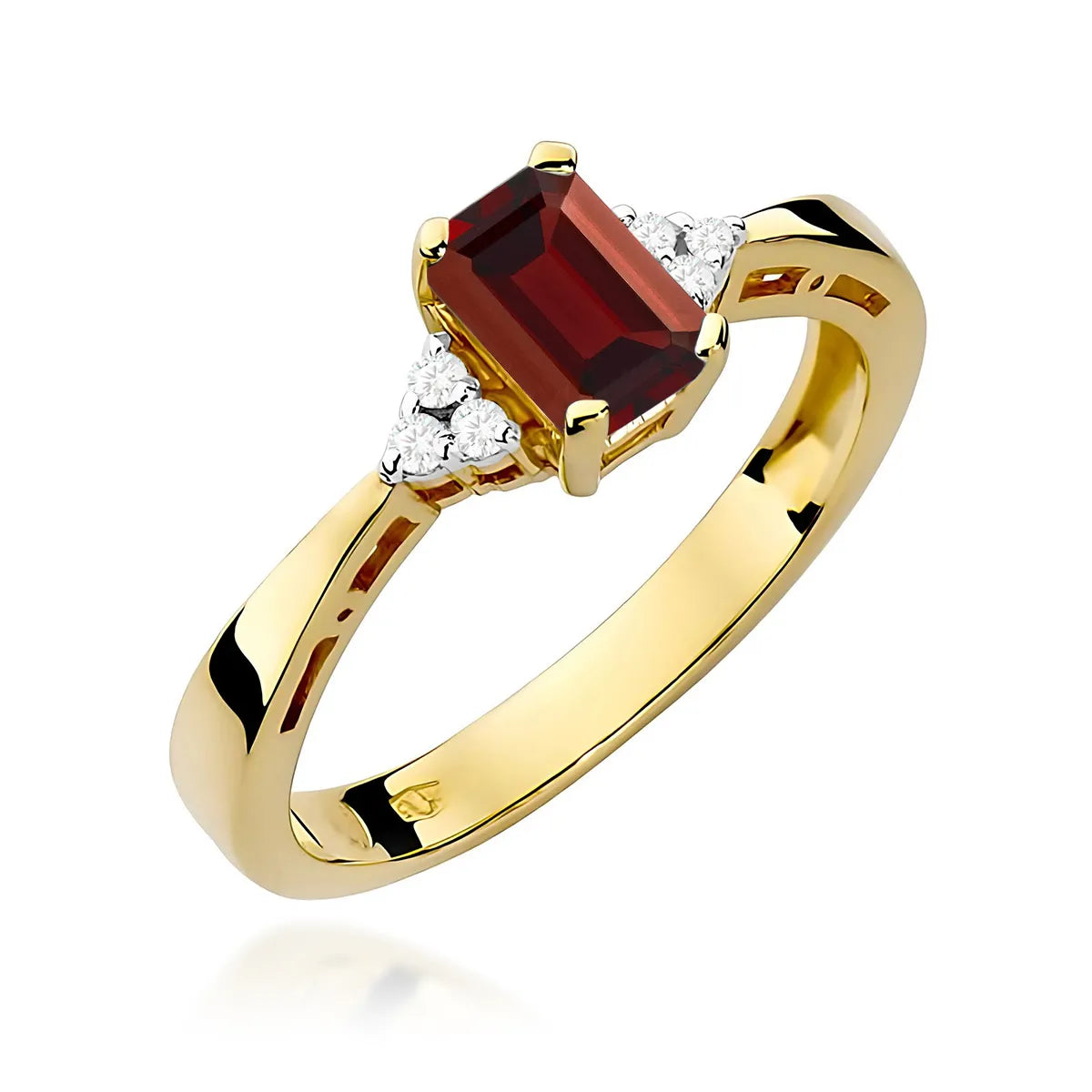 gold-ring-with-0-65ct-topaz-and-diamonds-copy