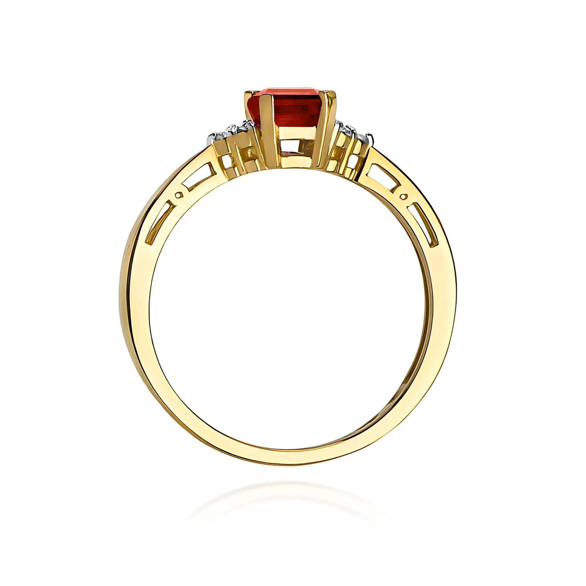 gold-ring-with-0-65ct-topaz-and-diamonds-copy