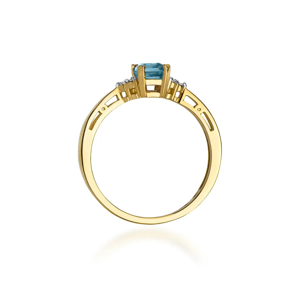 gold-ring-with-0-65ct-topaz-and-diamonds-w0002-tob-01