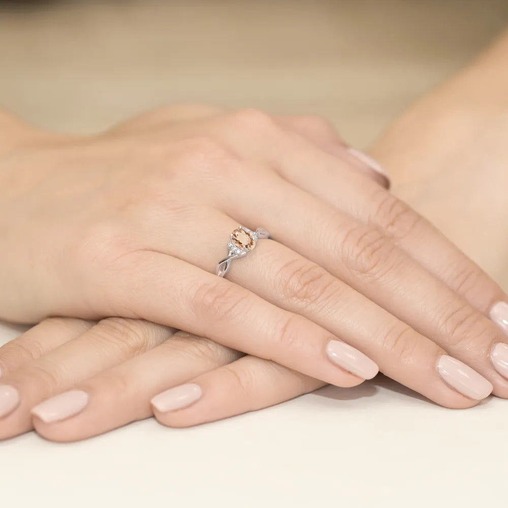 gold-ring-with-0-40ct-morganite-and-0-052ct-diamonds-w0019-mop-01