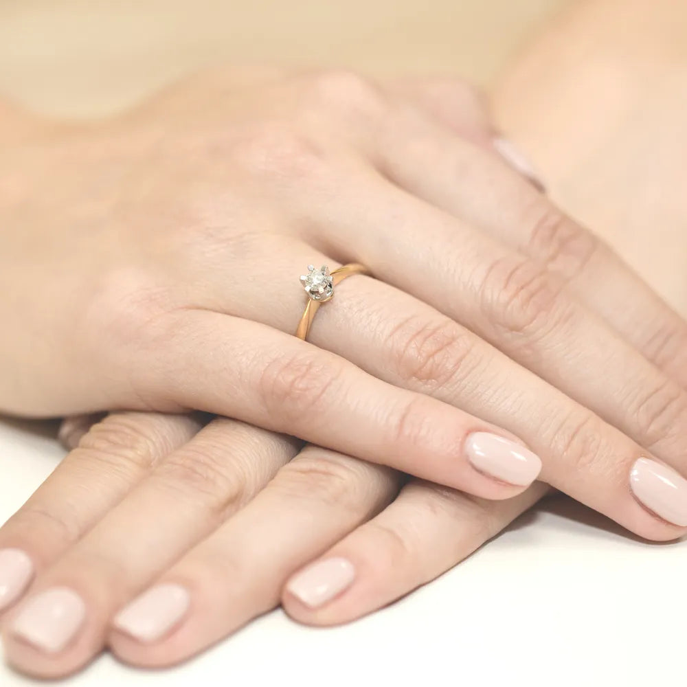 gold-ring-with-0-23ct-diamond-w0036-diw-03