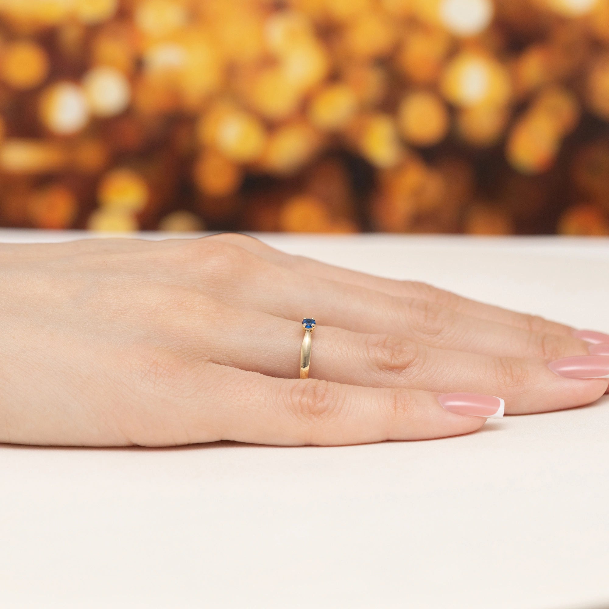 8k-gold-ring-with-dark-blue-zirconia-w0045-z6-zin-01