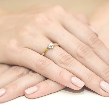 gold-ring-with-0-15ct-diamond-w0062-diw-01