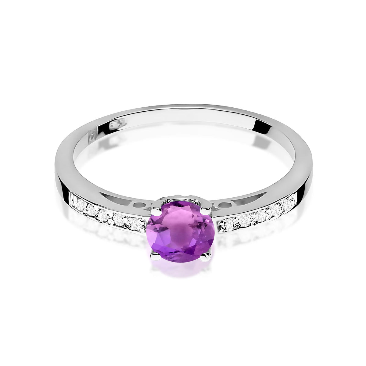 Bague en or blanc avec 0,50 ct d'améthyste et 0,05 ct de diamants