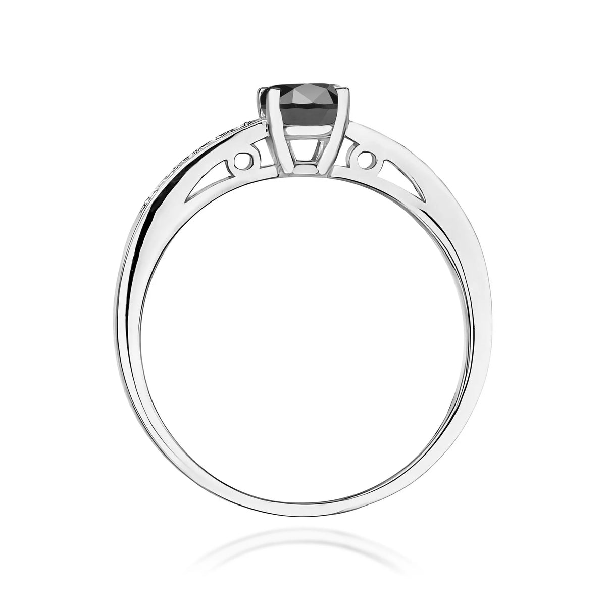 Bague en or blanc avec diamant noir de 0,50 ct et diamants de 0,05 ct